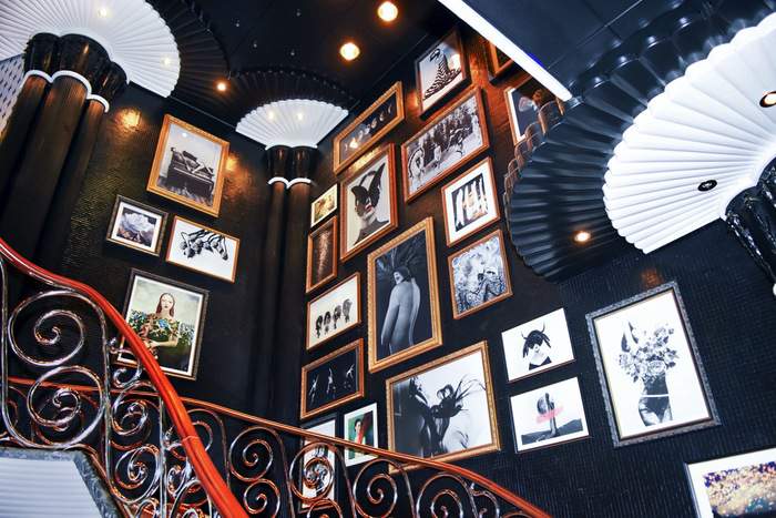 Nicko Cruises Vasco Da Gama Treppe Theatre 1.jpg